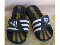 RASKOL MEĐU ORLOVIMA: Polovina fudbalera Srbije tokom Svetskog prvenstva odlučila da nosi papuče marke „Adidas“, dok su se ostali odlučili za druge marke